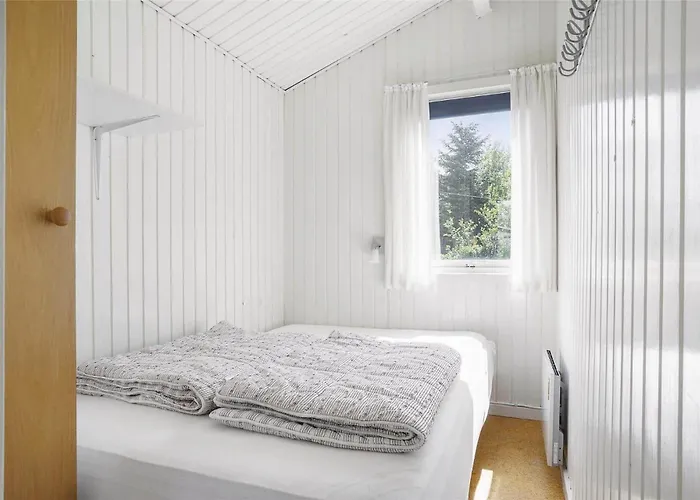 בית נופש Tv1392-jerup-kippen-38 *